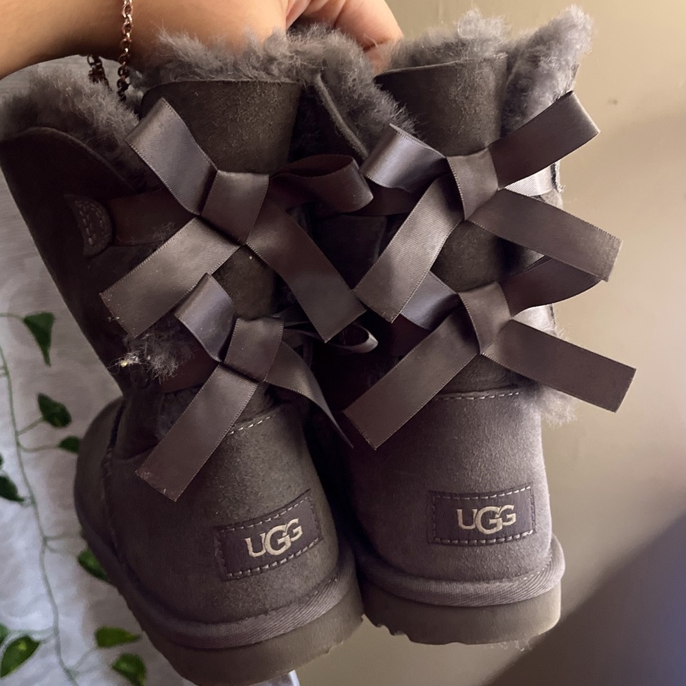 Grey UGG boots size 5 in women